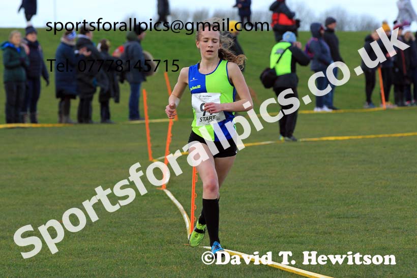 Womens under-17s 2022 Northern Cross Country Champs., Pontefract. Photo: David T. Hewitson/Sports for All Pics